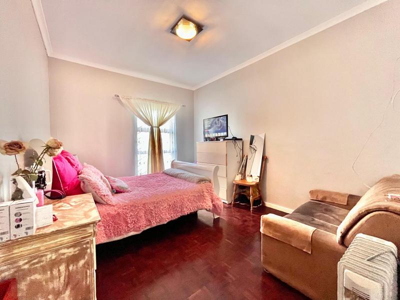 4 Bedroom Property for Sale in Retreat Western Cape